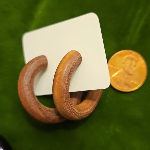 Brown & Black Statement 16"+2" Necklace with Brown Bead Bracelet + Wood Earring - Picture 2 of 5